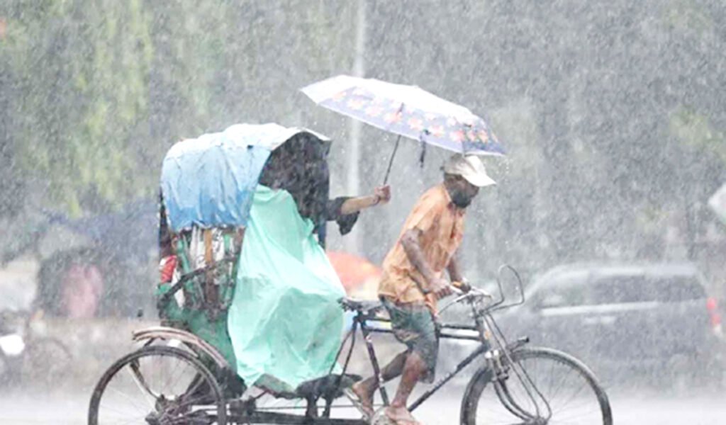 প্রশমিত হবে তাপপ্রবাহ, টানা ৫ দিন ভারি বৃষ্টির পূর্বাভাস 4 17 3