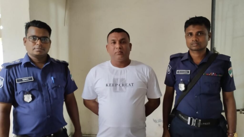 মনিরামপুরে ইউপি চেয়ারম্যান ইঞ্জিনিয়ার আলমগীর হোসেন গ্রেফতার 6 IMG 20250604 WA0018