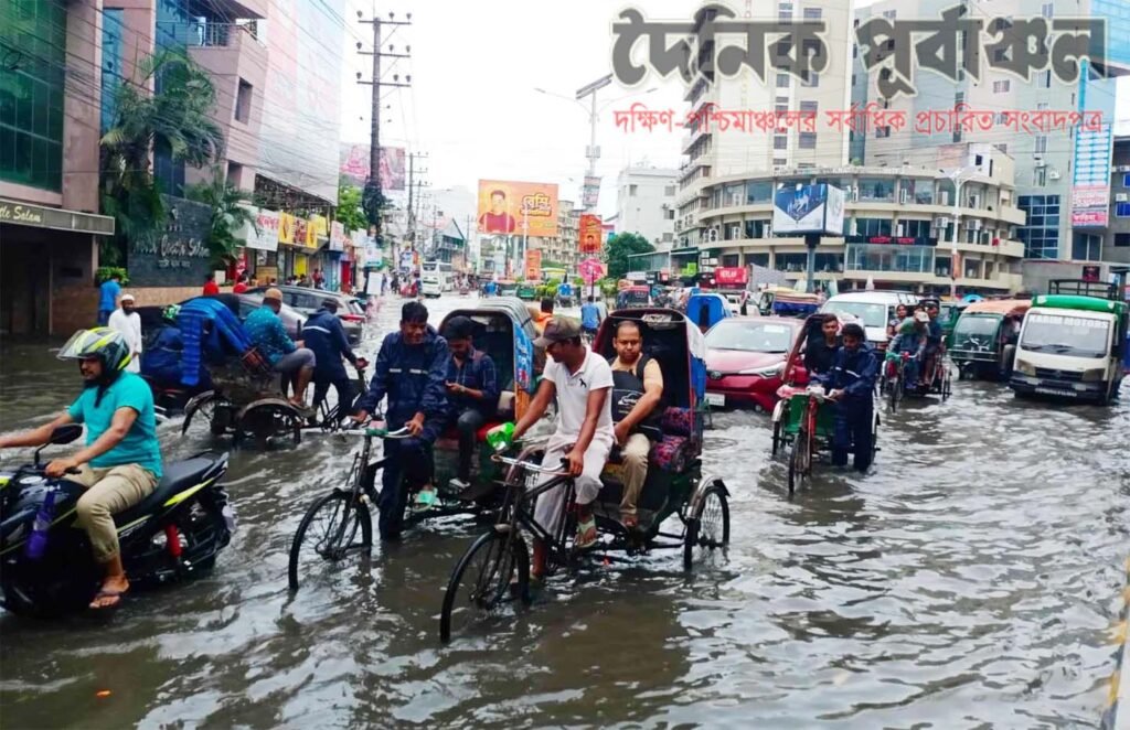 খুলনায় মাত্র ঘণ্টাখানেকের বৃষ্টিতেই জলাবদ্ধতা, স্থবির জনজীবন 2 Untitled 1 copy