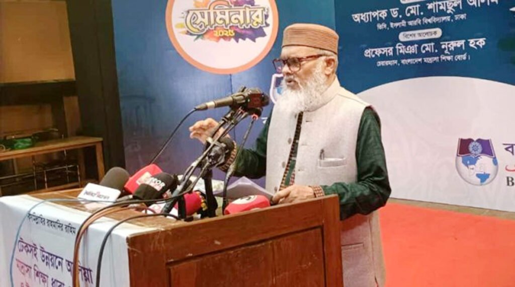 ‘মাদরাসা শিক্ষাব্যবস্থার অতীত ঐতিহ্য ফিরিয়ে আনতে হবে’: ধর্ম উপদেষ্টা 6 15 3