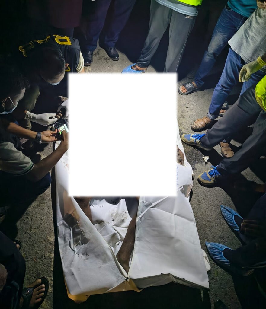 লবণচরায় অজ্ঞাত বৃদ্ধের মরদেহ উদ্ধার 1 10 7