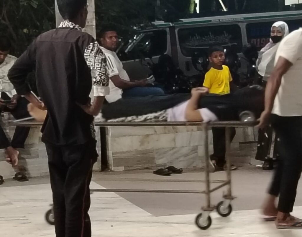 নগরীতে ১০ম শ্রেণির শিক্ষার্থীর পায়ে গুলি 2 2 2