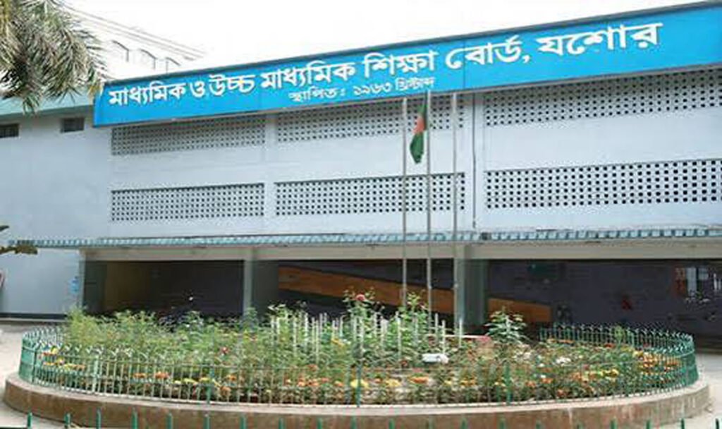 এসএসসির ফলে যশোর বোর্ডে শীর্ষে খুলনা, তলানিতে কুষ্টিয়া 2 1 3